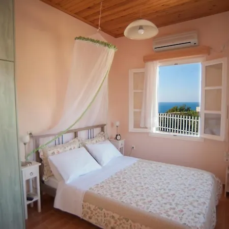 Deep Blue-daphne * Áyios Nikítas